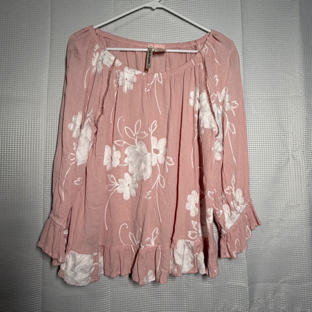 Liv Los Angeles Blouse‎ XL Pink Rayon Floral Embroidered Boho Ruffle Top
